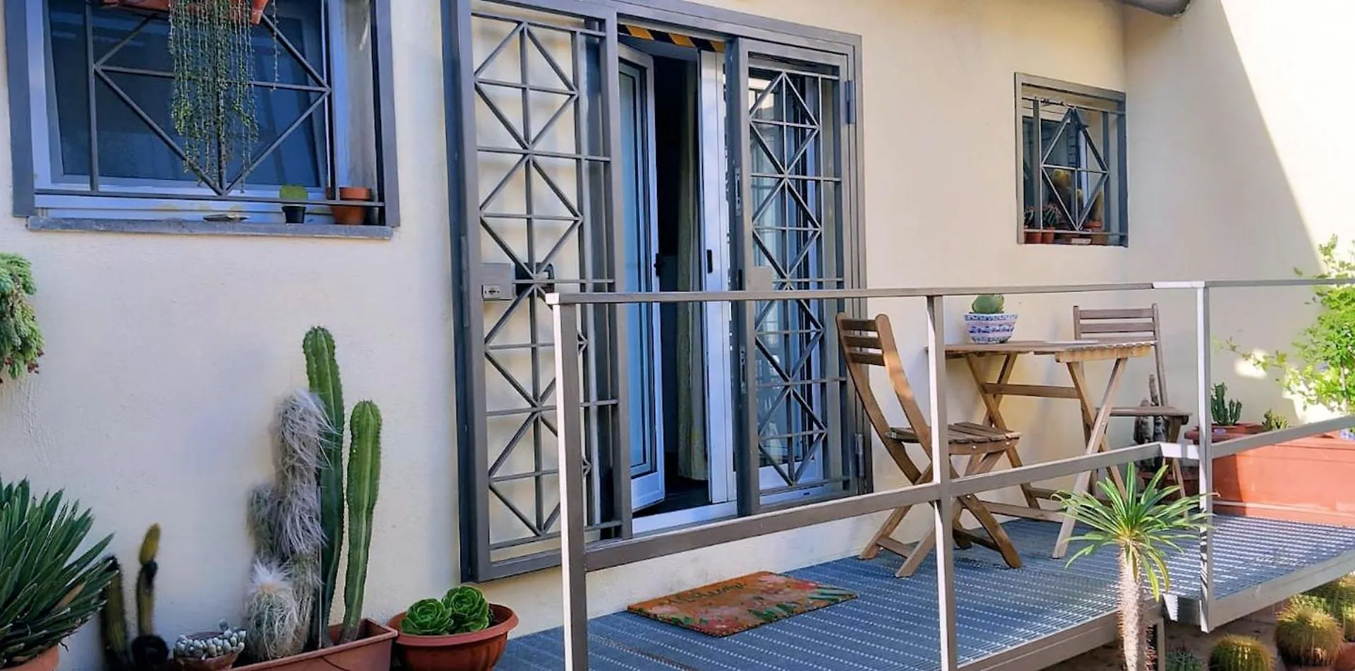 Casetta Correra Relax Con Terrazzo E Confortevole Smart Working Nel Centro Di Napoli 0*, Naples
